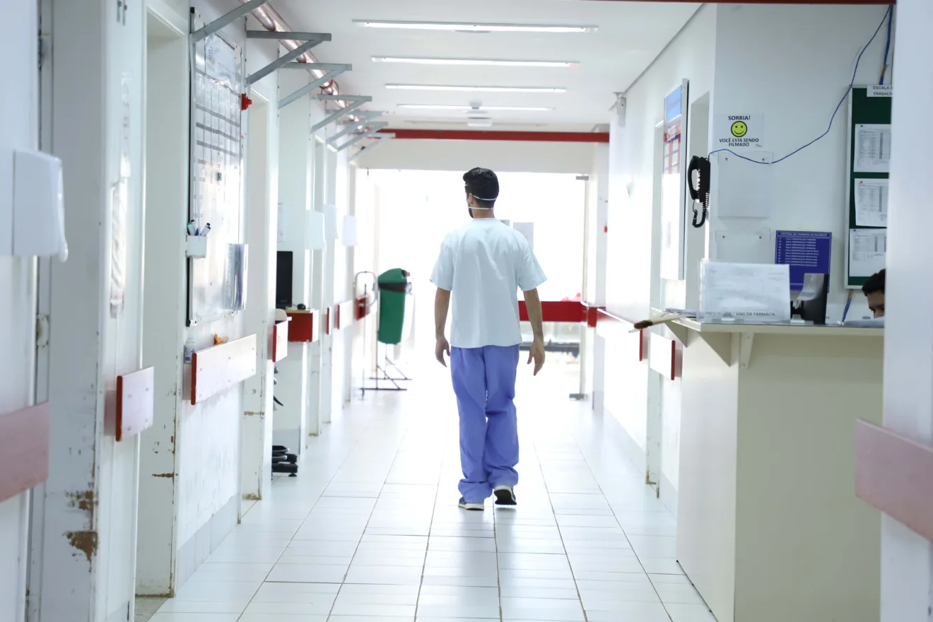 Mais Médicos Reforça Saúde no Paraná: 158 Vagas Abertas em 106 Municípios