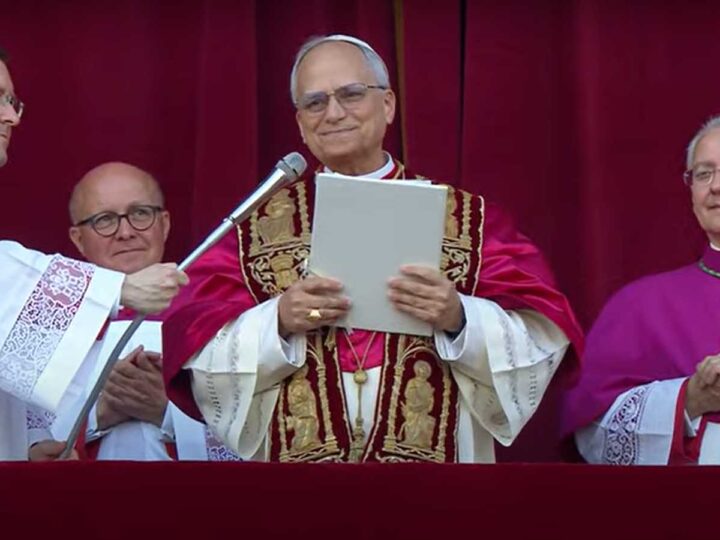 Robert Francis Prevost é eleito Papa Leão XIV, o primeiro pontífice norte-americano da história