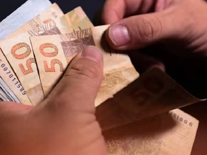 Calendário Salarial: Descubra Quando Cai o 5º Dia Útil de Maio em 2025