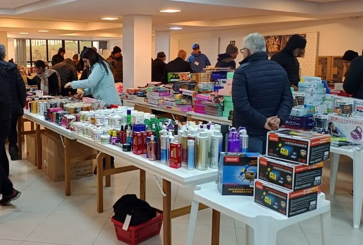 Achados da Receita Federal: Bazar em Curitiba Oferece Produtos com Descontos Imperdíveis