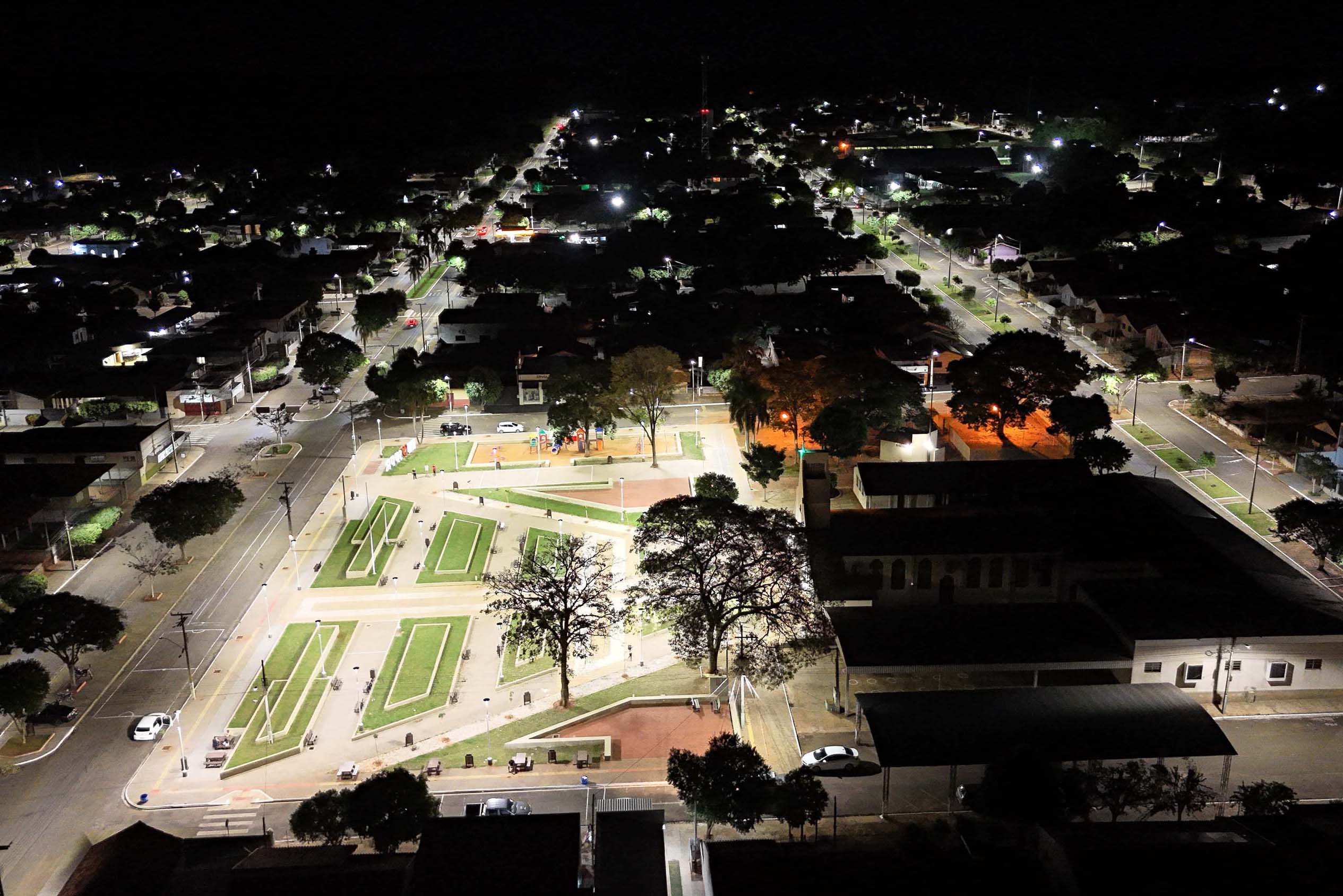 Iluminação Inteligente: Troca por LED Ilumina Economia de R$5,6 Milhões em Guarapuava e Região