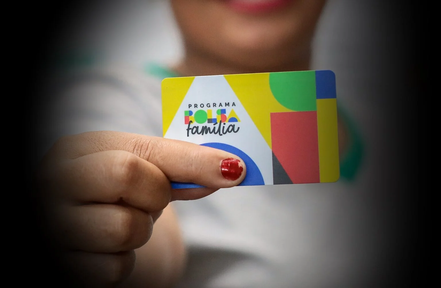 Bolsa Família: Levantamento Aponta Fraudes em 1,4 Milhão de Famílias por Omissão de Renda
