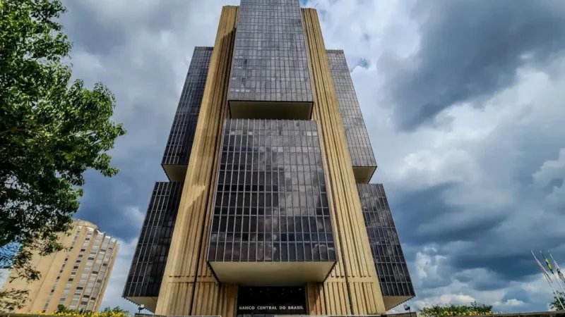 Selic Atinge Novo Pico: Copom Eleva Juros para 15% em Decisão Surpreendente