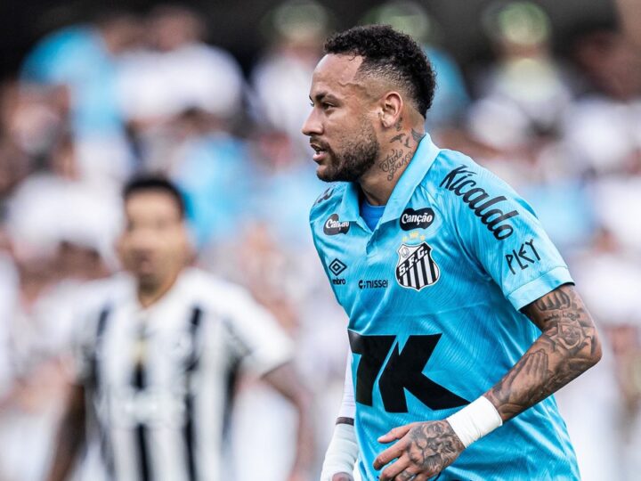 Neymar Testa Positivo para Covid-19 e É Afastado do Santos; Futuro no Clube Incerto