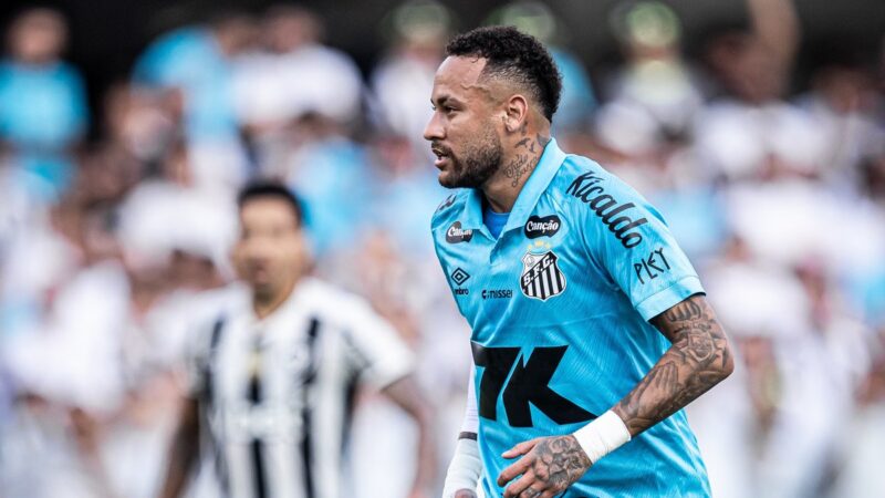 Neymar Testa Positivo para Covid-19 e É Afastado do Santos; Futuro no Clube Incerto