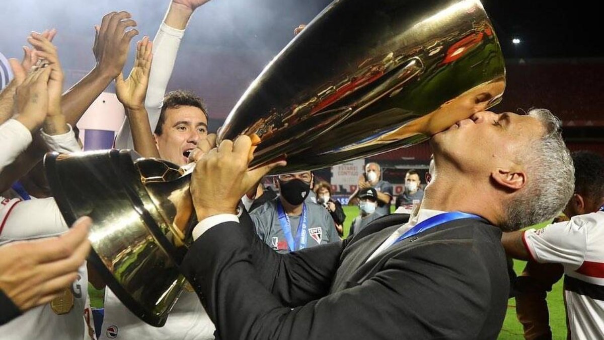 Crespo de Volta ao Morumbis: São Paulo Anuncia Retorno Triunfal do Técnico Campeão