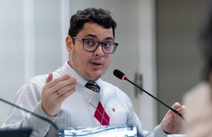 Bruno Secco pode virar a estrela do PMB no Paraná