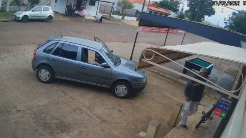 Câmera de Segurança Flagrou Furto de Bicicleta no Bairro Morumbi em Cascavel