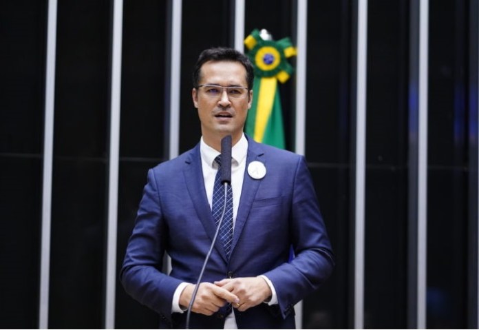 Deltan Dallagnol gostaria do Senado, mas deve optar pela Câmara Federal