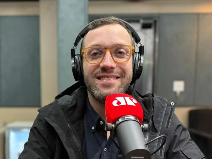 Filipe Barros Detona Aumento de Impostos e Aponta Gastos Excessivos do Governo Lula