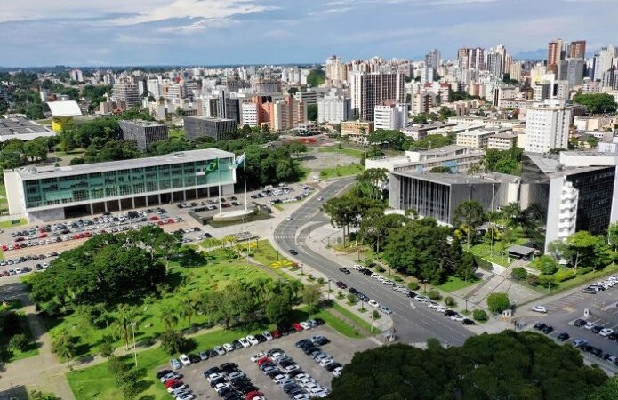 Governo propõe ajustes orçamentários para manter nota A+