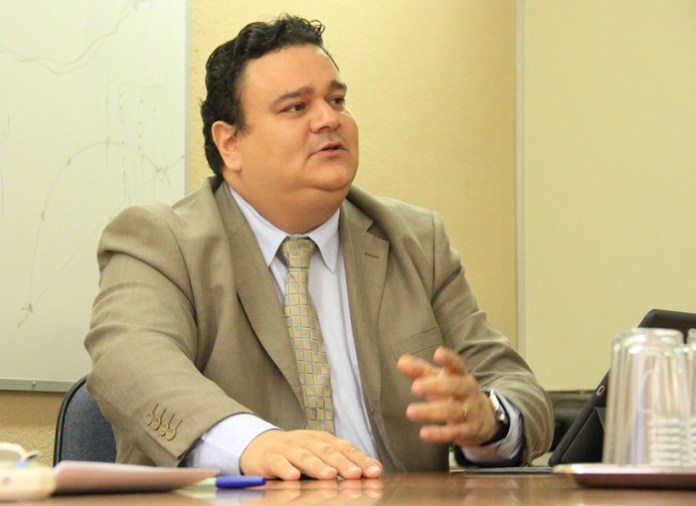 Justiça arquiva denúncia contra Raul Siqueira
