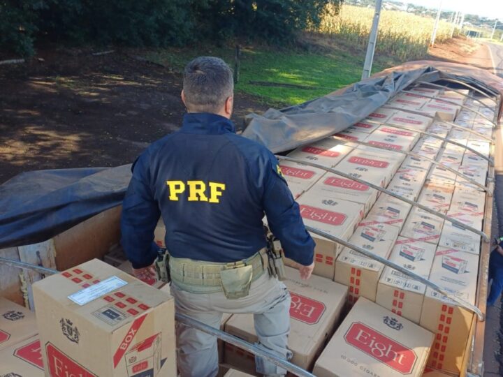 PRF apreende 600 mil maços de cigarros de origem estrangeira na BR-163