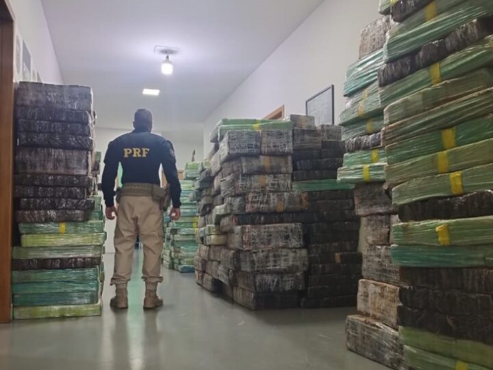 PRF apreende quase sete toneladas de maconha