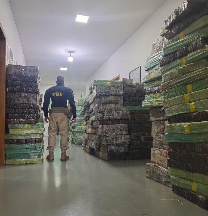 PRF apreende quase sete toneladas de maconha