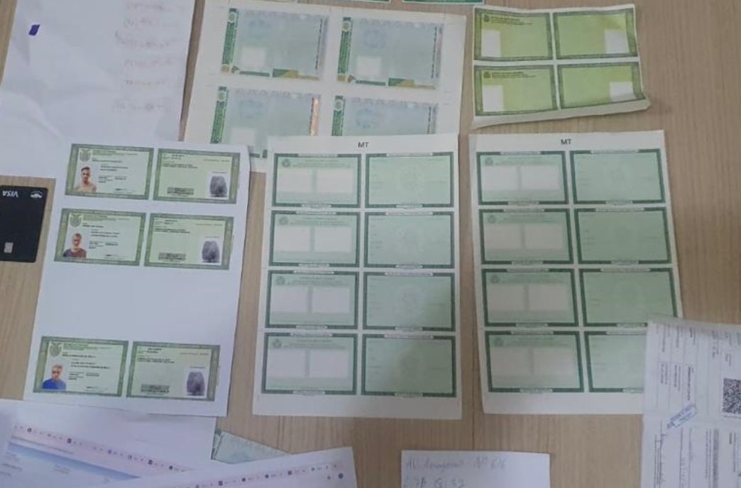Polícia Civil realiza operação contra organização criminosa que falsificava documentos de jogadores de futebol
