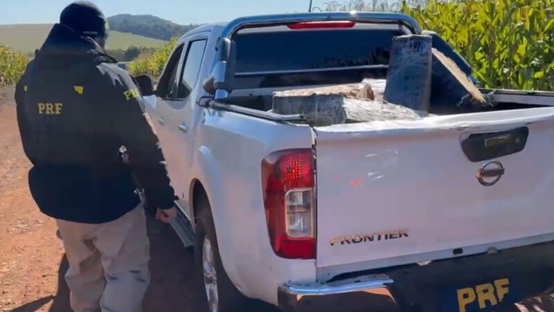 PRF apreende quase uma tonelada de maconha em caminhonete roubada no Paraná