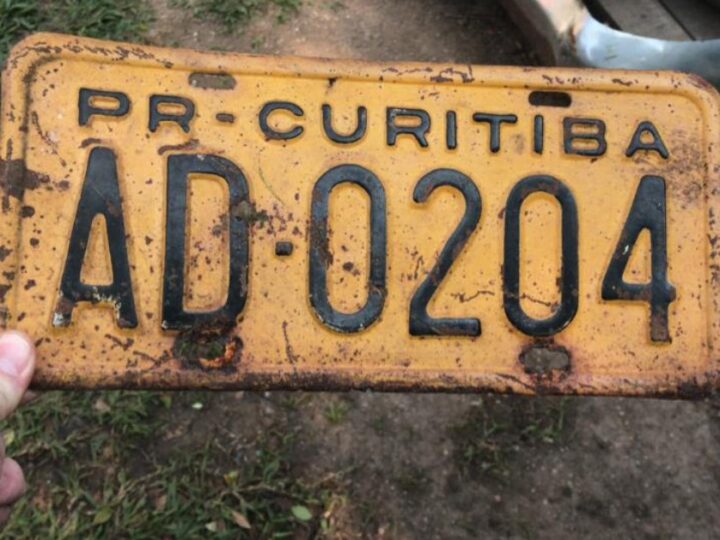 Juizado Especial paranaense determina que o DETRAN emita CRLV para veículo antigo e sem cadastro no Renavam independente de usucapião