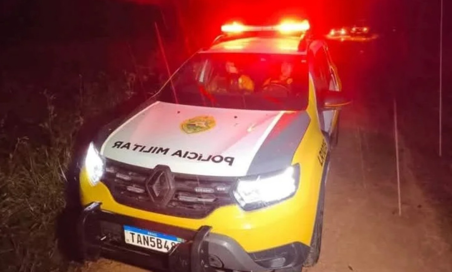 Morador de Toledo encontra homem no telhado buscando “parabólica de celular”