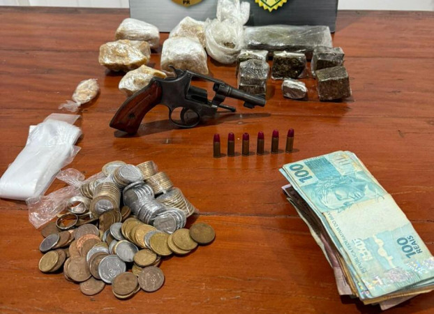PCPR e PMPR prendem dois homens suspeitos de tráfico de drogas em Santo Antônio da Platina