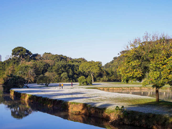 Quarta-feira trouxe menor temperatura do ano ao Paraná e geada na Capital