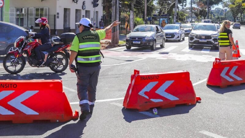 Mudança no Trânsito do Portão: Rua Álvaro Vardânega Adota Sentido Único a Partir de Hoje