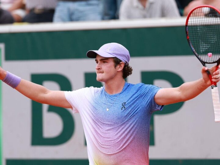 João Fonseca Entra em Quadra em Wimbledon: Saiba Onde Assistir à Estreia do Brasileiro