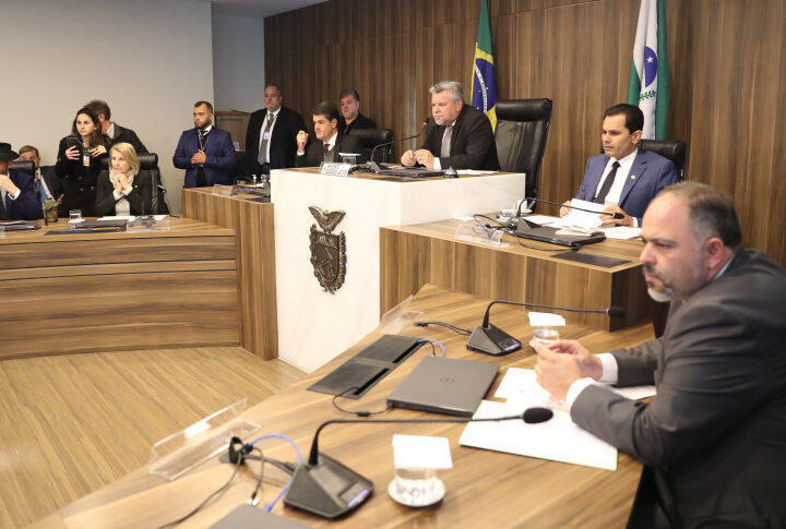 Conselho de Ética da Alep Avalia Conduta de Renato Freitas em Meio a Processos Administrativos