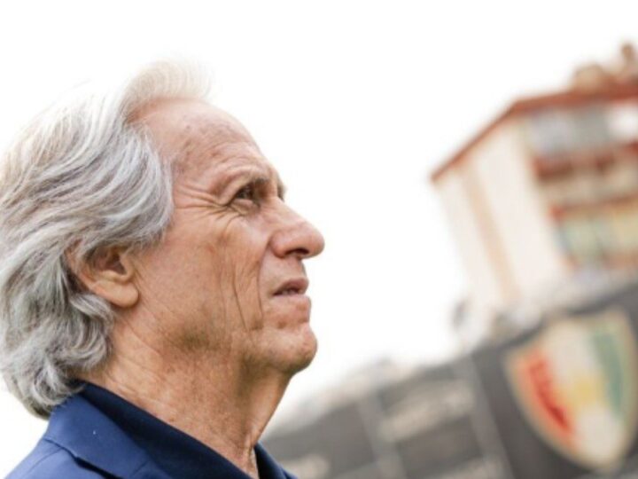 De Volta às Raízes: Jorge Jesus Visita Clube que o Lançou para o Mundo do Futebol