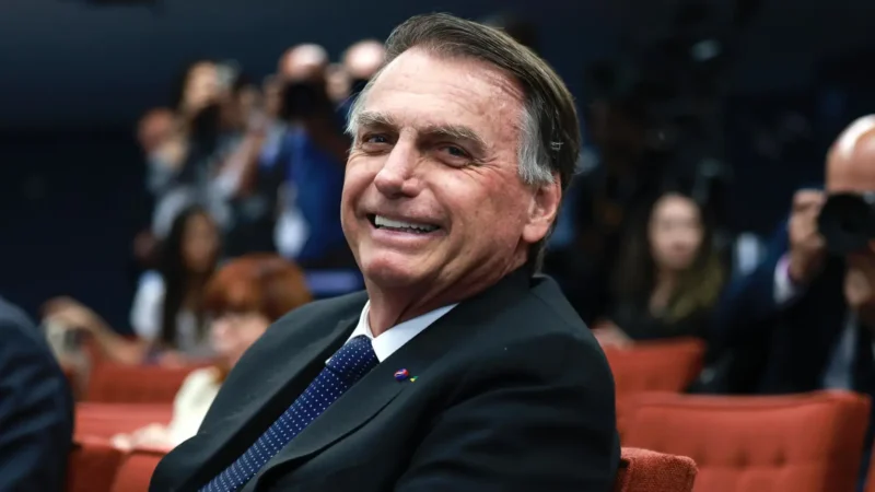 Datafolha Aponta Empate Técnico entre Apoiadores de Lula e Bolsonaro, Revelando Novo Cenário Político
