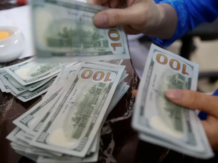 Dólar em Mínima de 8 Meses: Real Alcança Novo Fôlego e Alivia Pressão Inflacionária