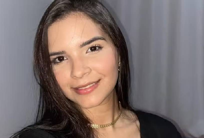 Corpo de Miss Assassinada por Humorista é Trasladado para a Bahia; Sepultamento Ocorre Nesta Quinta-feira