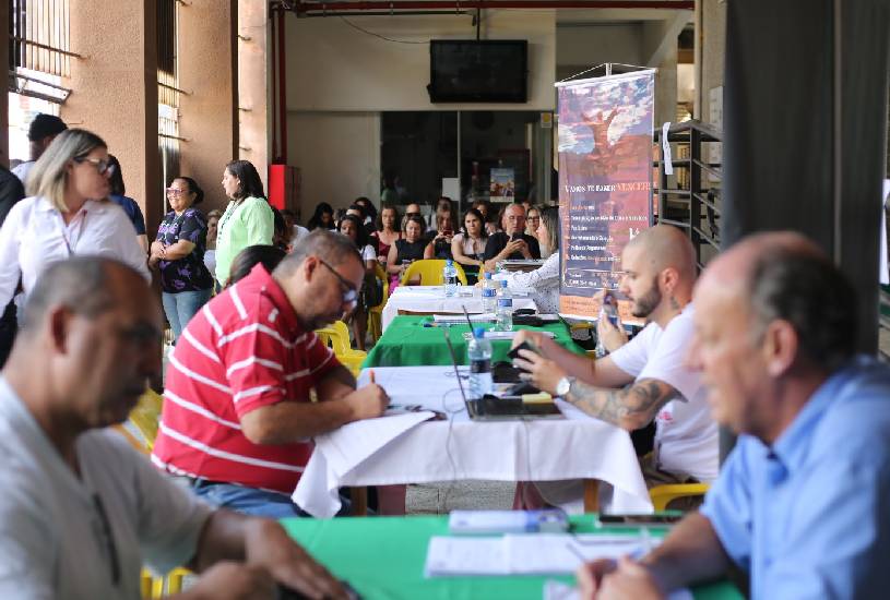 Feirão em Curitiba Oferece 3 Mil Vagas de Emprego e Cursos Gratuitos