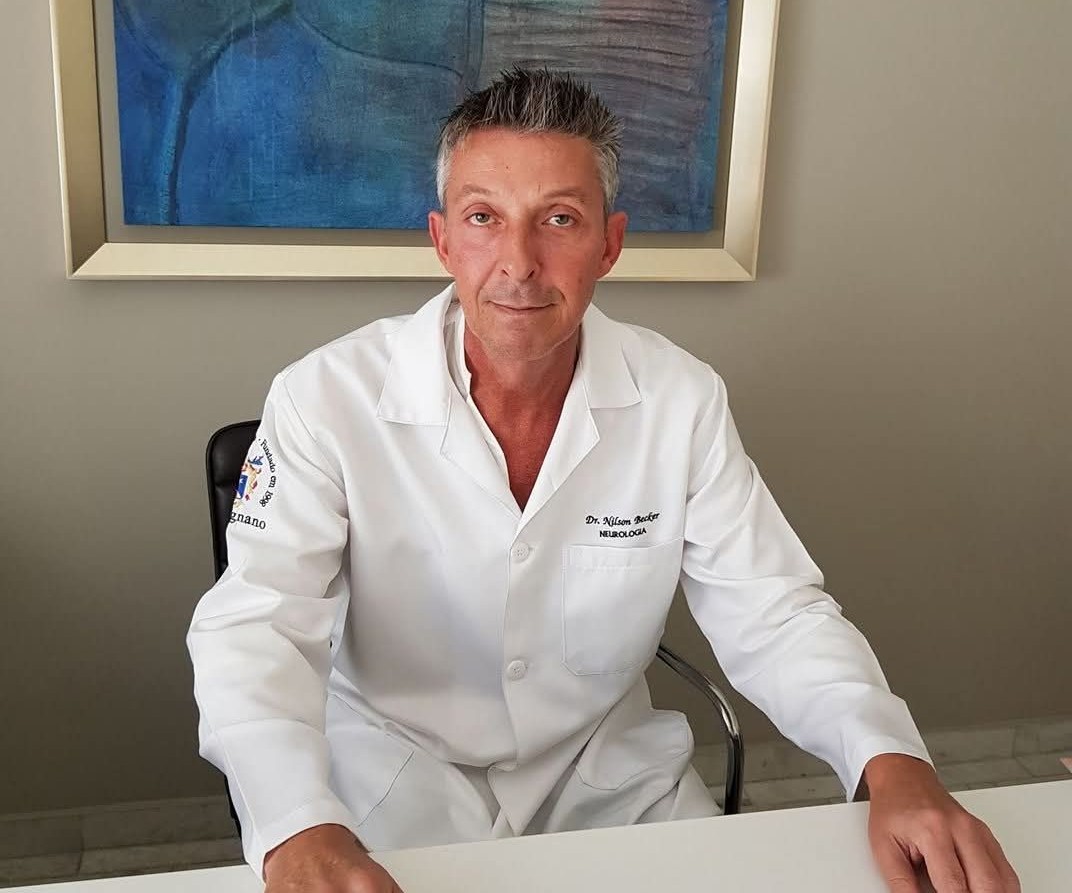 Nota de falecimento do Dr. Nilson Becker, 59 anos, em Curitiba