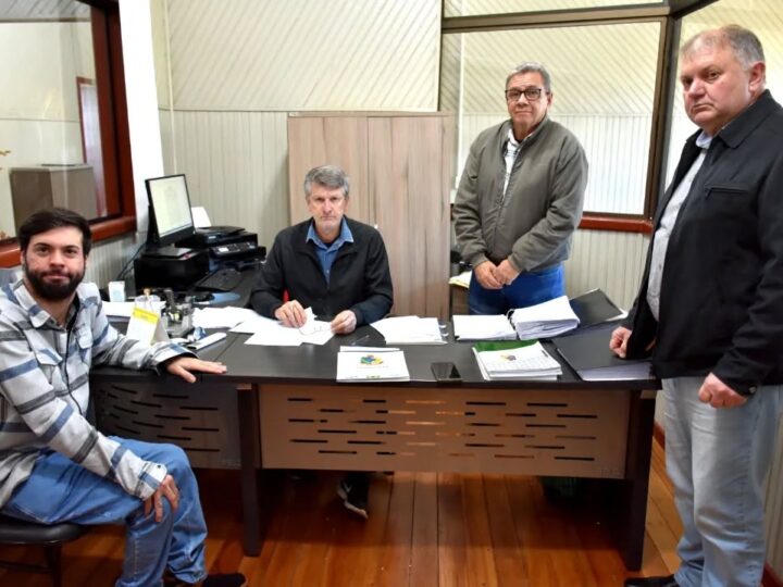 Comissão da Câmara de Laranjeiras do Sul convoca o ex-prefeito Berto Silva para oitiva