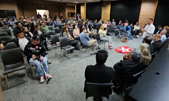 Mobilização de Arilson Chiorato não empolga em Curitiba