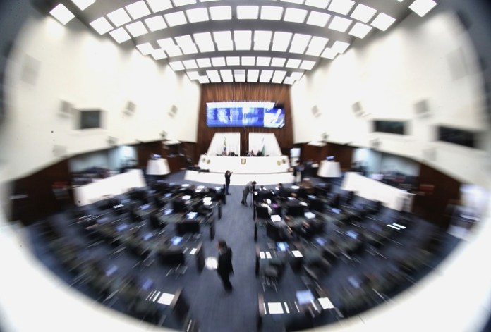 Alep vota criação de 89 cargos no MP-PR e Defensoria