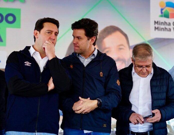 Quais são os conselhos de Ratinho Junior para Guto Silva?