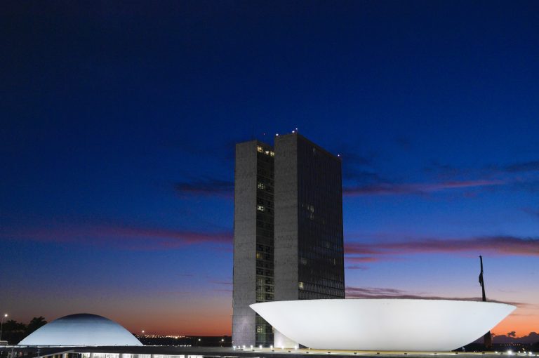 Proteção ao Usuário Pix: Câmara Debate Fim do Bloqueio Automático por CPF/CNPJ Irregular