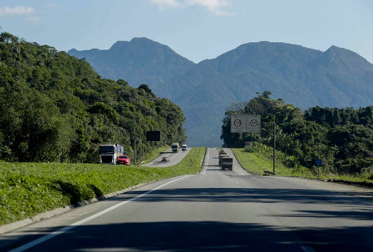 Atenção Motoristas: Obras na BR-277 Podem Causar Interdições no Sentido Litoral