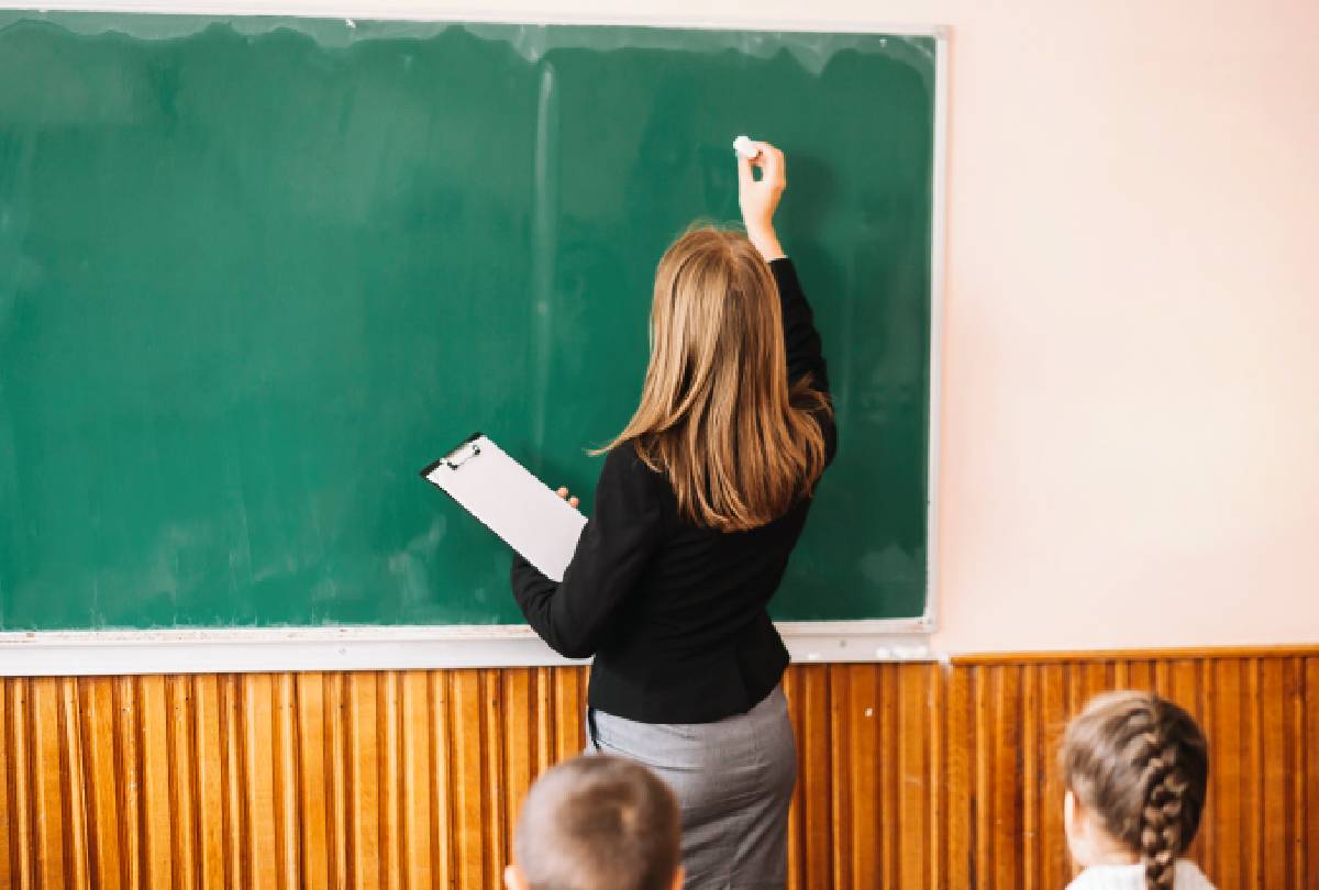 Escândalo em Tennessee: Professora e Policial Flagrados em Cena Íntima Dentro de Escola