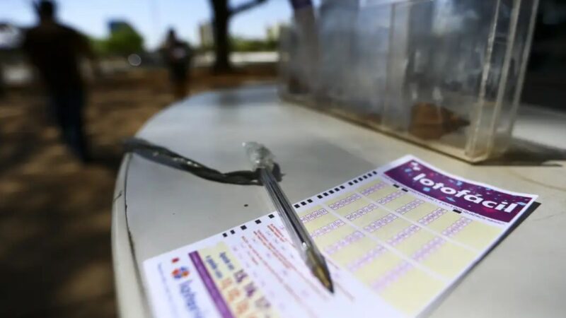 Curitibano Sortudo Abocanha R$ 2,9 Milhões na Lotofácil e Entra para a História!