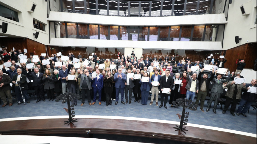 Assembleia Legislativa do Paraná Celebra o Dia do Engenheiro Florestal e os 65 Anos da Profissão