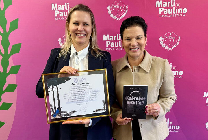 Deputada Marli Paulino homenageia Fabiana Polli por obra que revela bastidores do sistema prisional