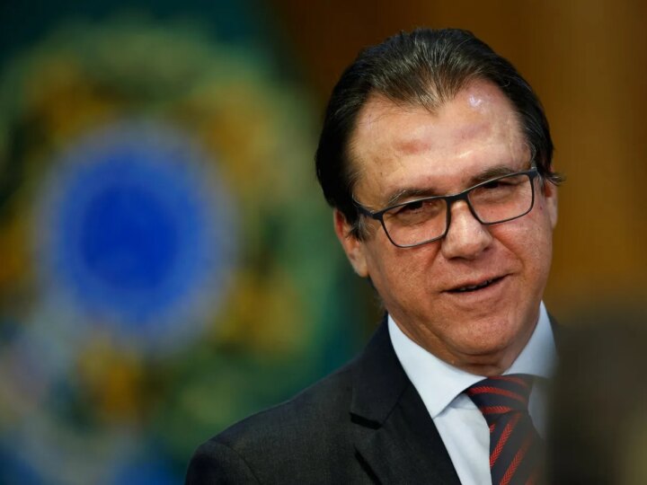Tarifas dos EUA: Brasil Pode Perder até 330 Mil Empregos Anualmente, Alerta Marinho