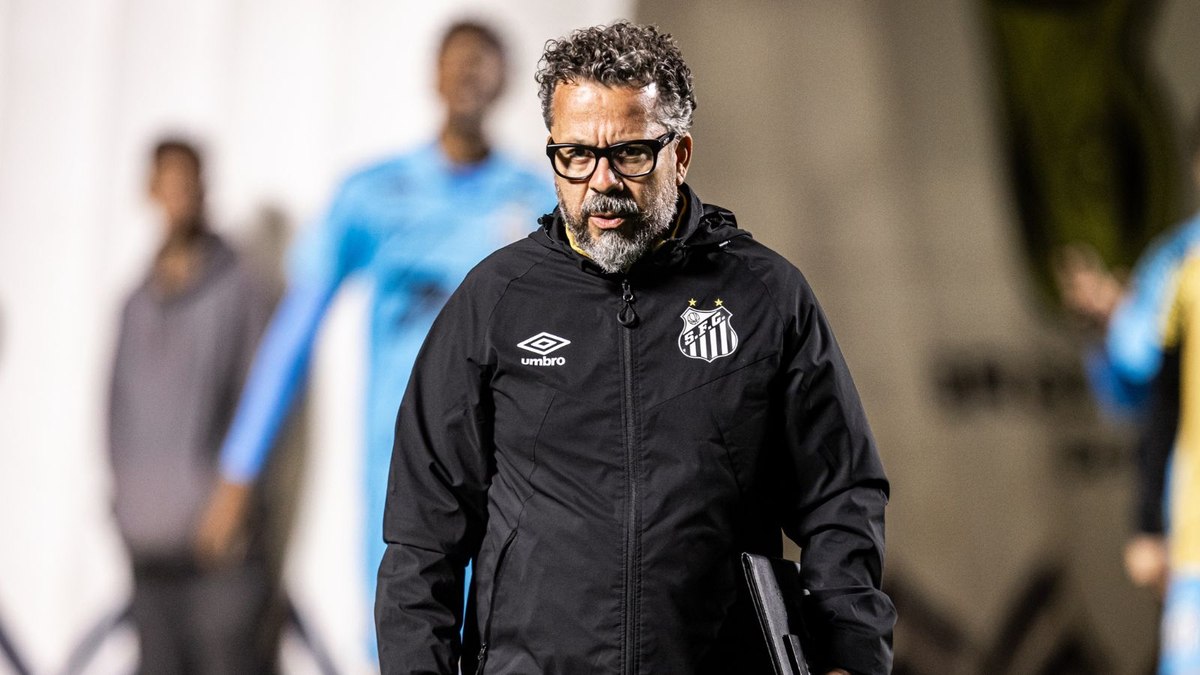 Goleada Fatal: Cléber Xavier é Demitido do Santos Após Revés Histórico