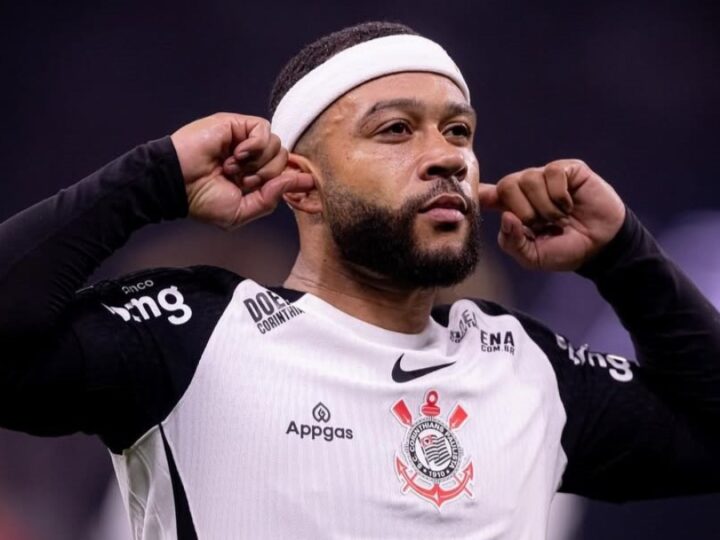Clima Quente no Timão: Briga entre Depay e Torres em Treino Vaza na Imprensa Espanhola