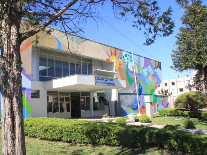 Biblioteca de Guarapuava Celebra Folclore com Semana Especial para Crianças