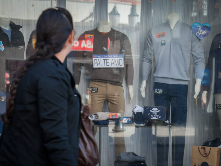Dia dos Pais Sem Surpresas: Procon-PR Alerta para Direitos do Consumidor nas Compras de Presente