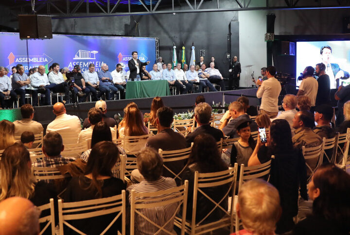 Assembleia Itinerante Amplia Diálogo e Coleta Demandas em Santo Antônio da Platina